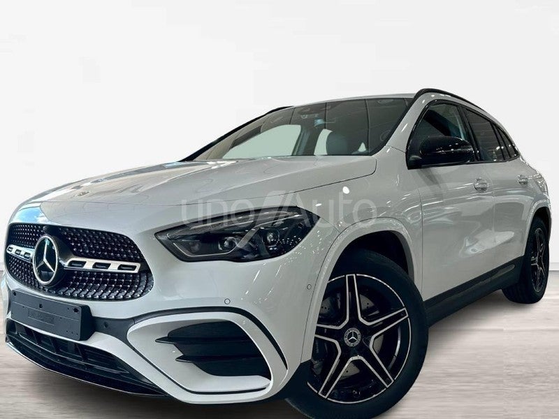 CLASE GLA 250 e con tecnología híbrida EQ