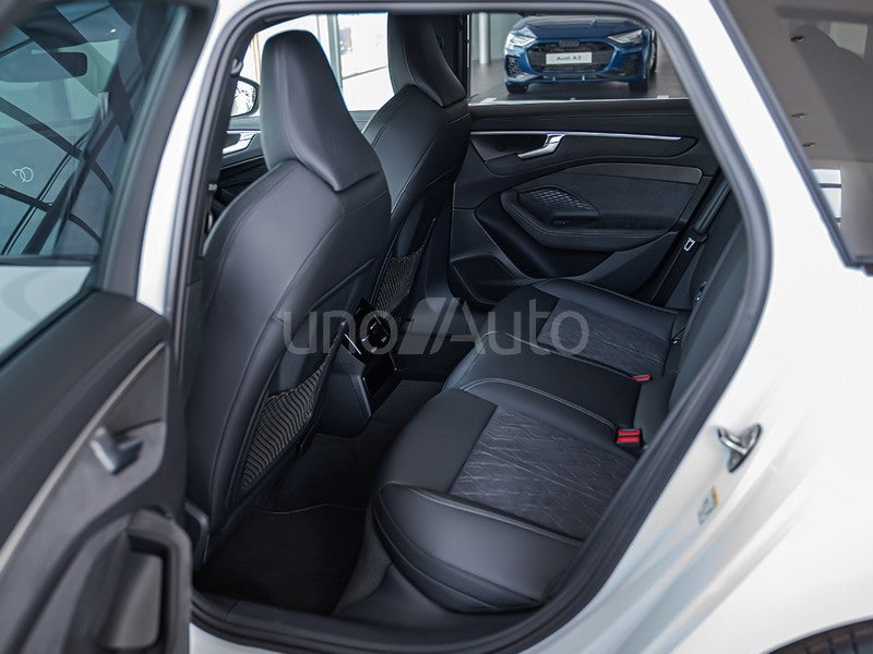 A6 Avant 2.0TDI Black line quattro S tronic