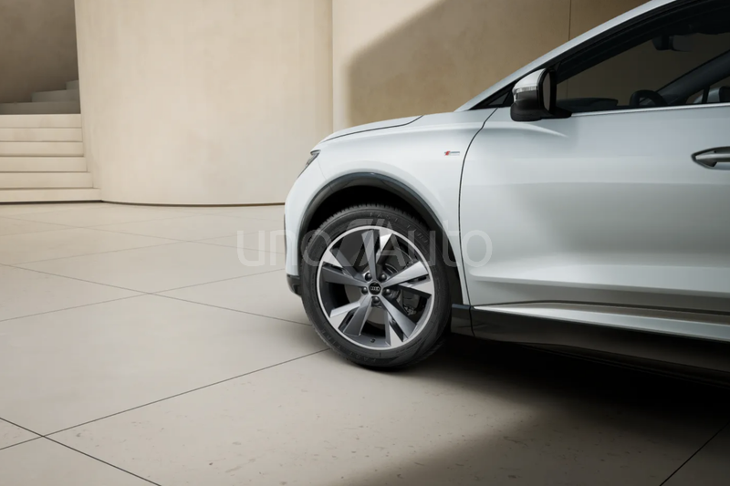 Q4 e-tron 45 Genuine edition 210kW 82KWh