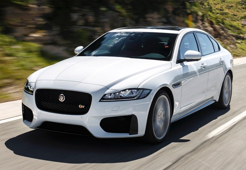 XF 2.0i4D Prestige AWD Aut. 180