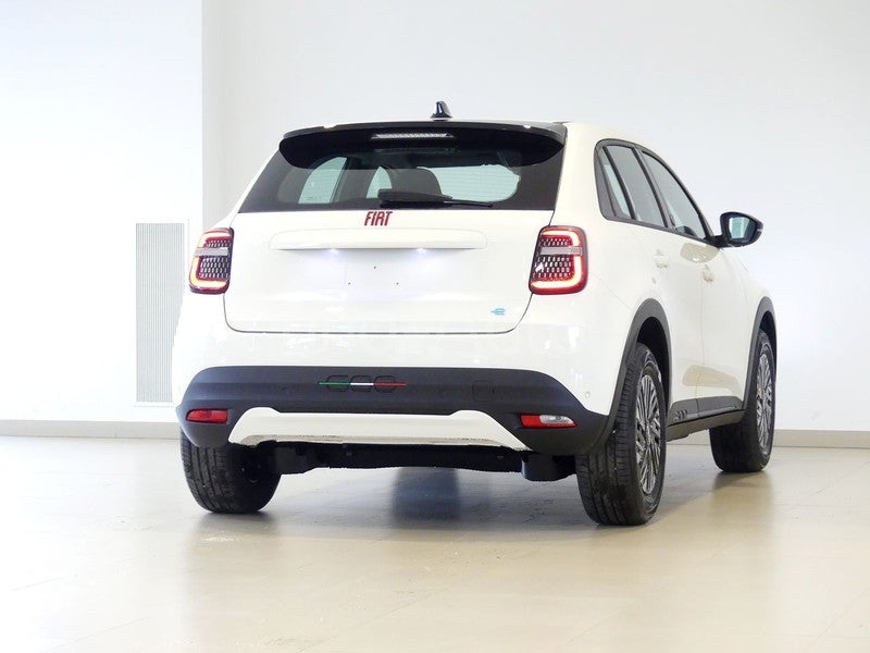 e RED 54kwh 115kw (156cv)