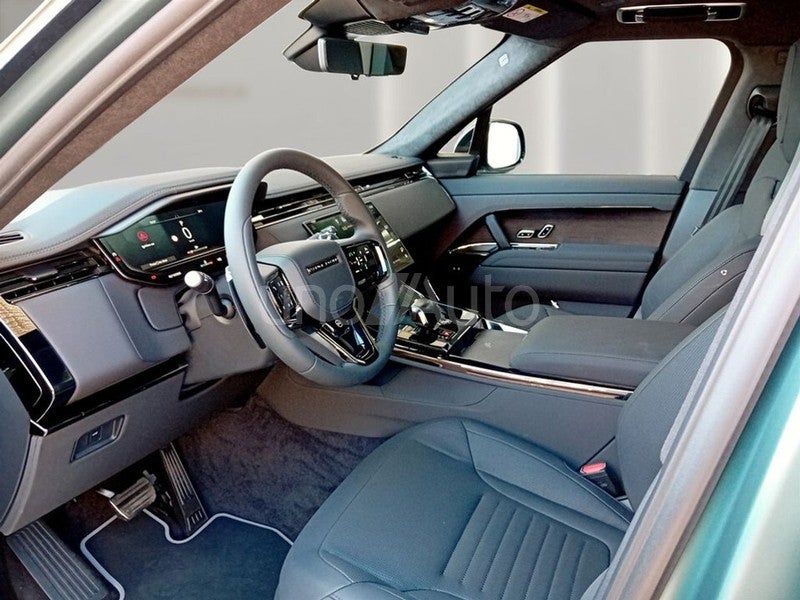 4.4 V8 635 PS AWD Auto MHEV SV