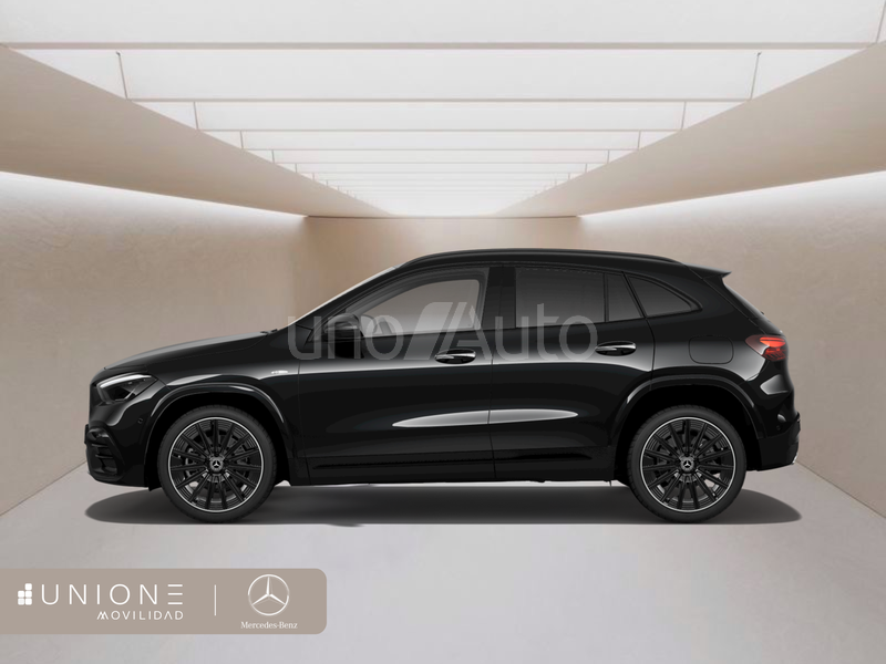 GLA 250 e con tecnología híbrida EQ