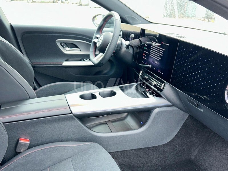 CLA Eléctrico 250+
