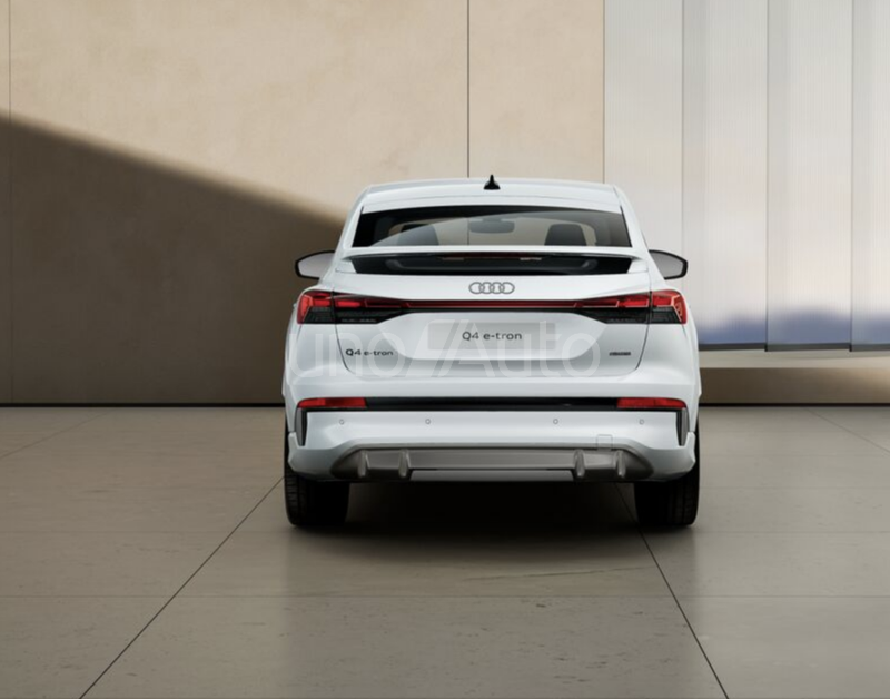Q4 e-tron Sportback quattro S line 220kW 82KWh