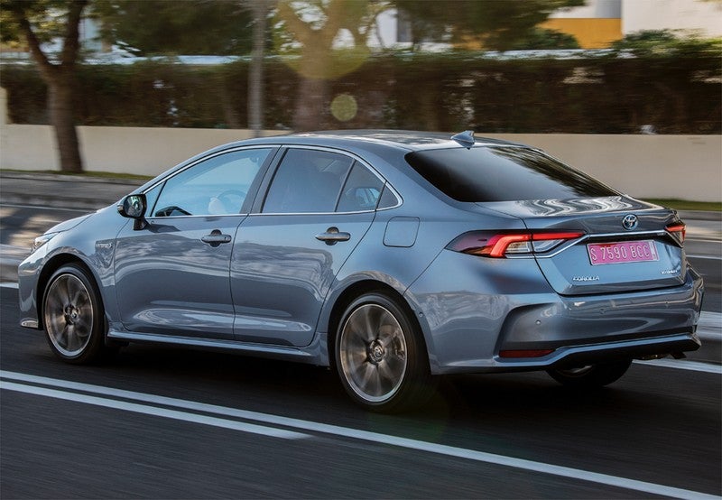 Corolla Sedán 125H Active Tech