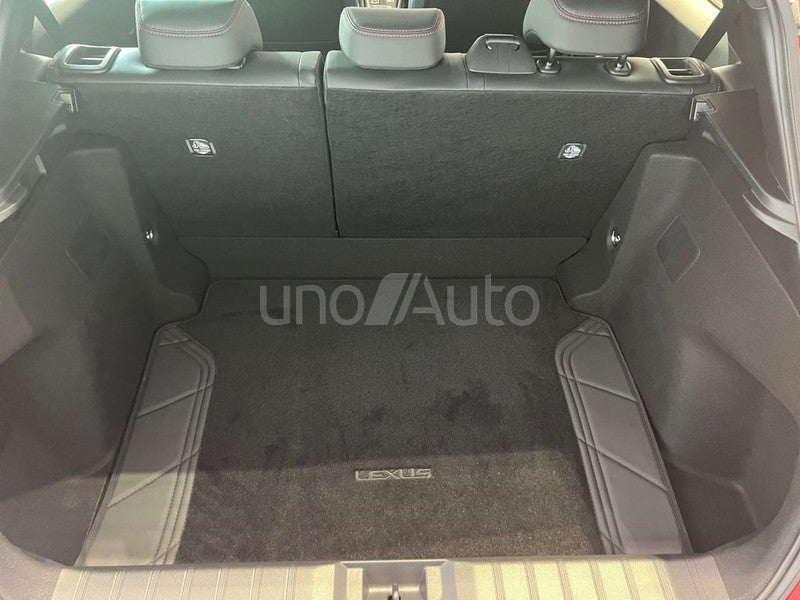 LEXUS LBX 1.5 136cv HEV Elegant+