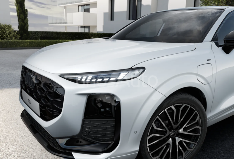 Q3 Sportback e-hybrid Black line S tronic 200kW