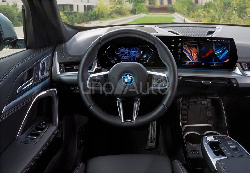 iX1 xDrive30A