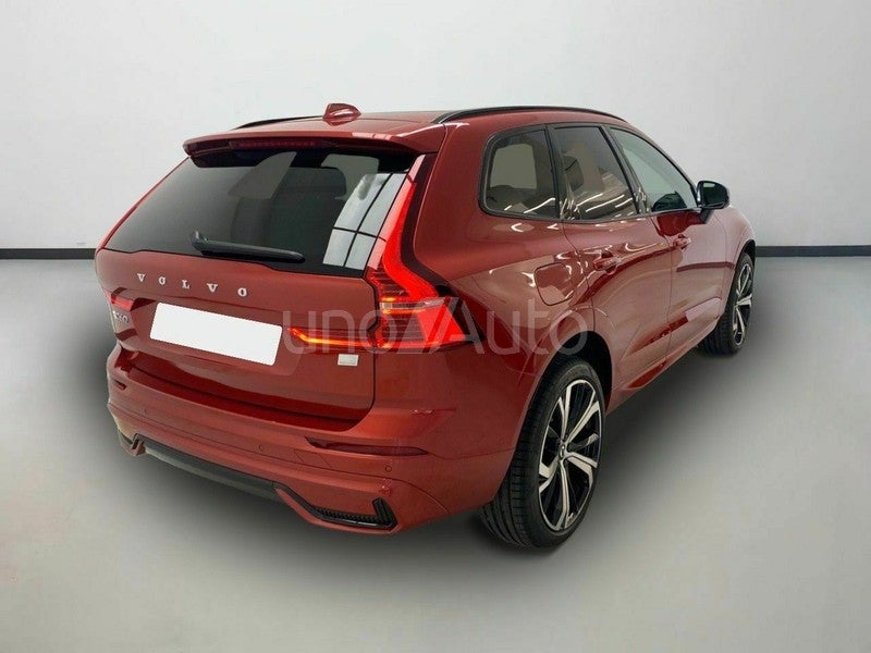 2.0 T6 AWD Recharge Plus Dark Auto