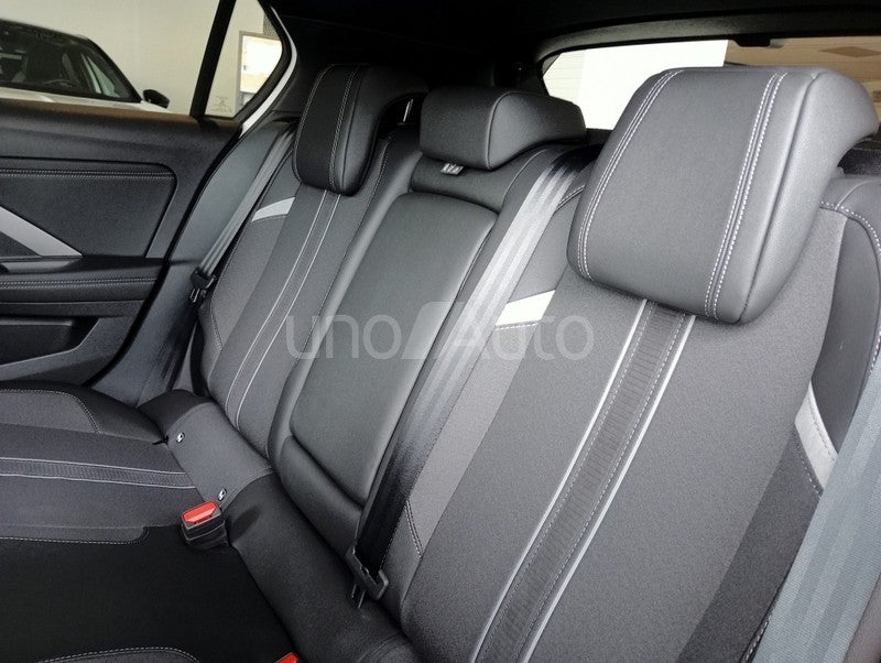 Astra 1.2T XHT Hybrid eDCT6 S/S GS 136