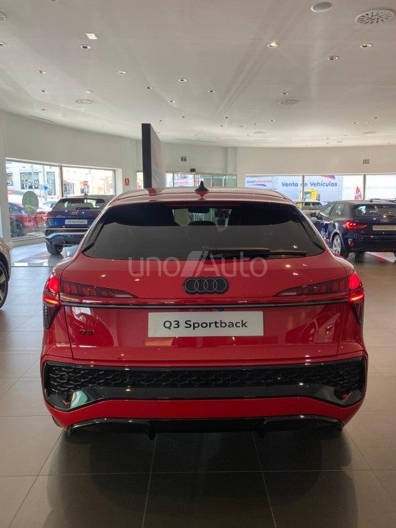 Q3 Sportback e-hybrid Black line S tronic 200kW