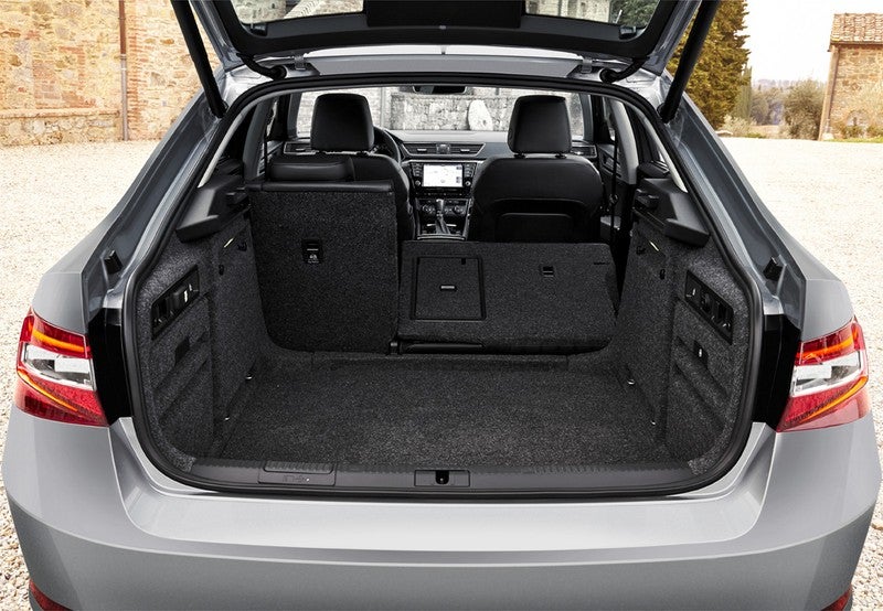 Superb 2.0TDI L&K 110kW