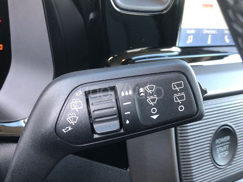 Tourneo Courier 1.0 Ecoboost Titanium