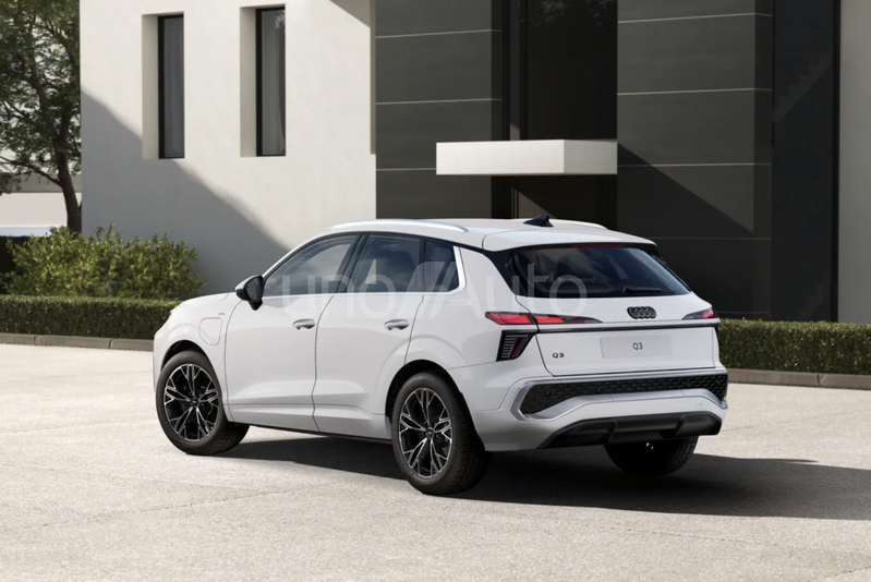 Q3 e-hybrid S Line S tronic 200kW