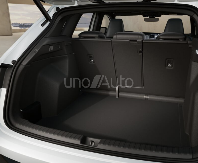 Q4 e-tron quattro S line 220kW 82KWh