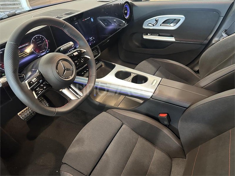 CLASE CLA 180 con tecnología híbrida