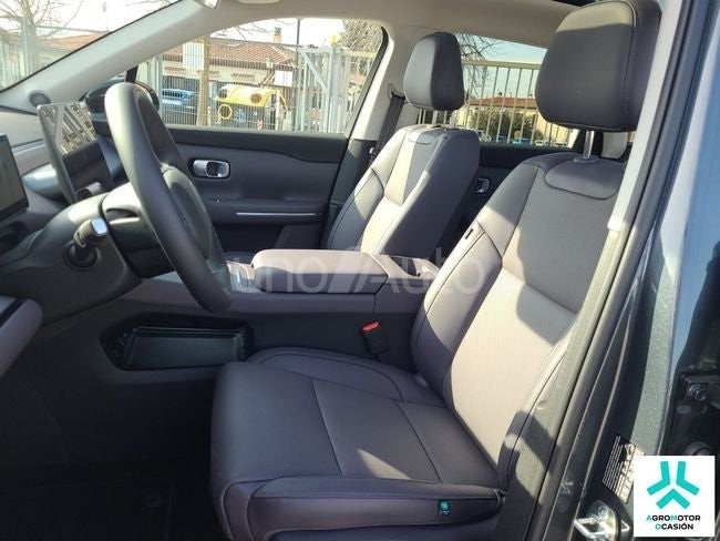 REEV 28.4 kWh Design Auto