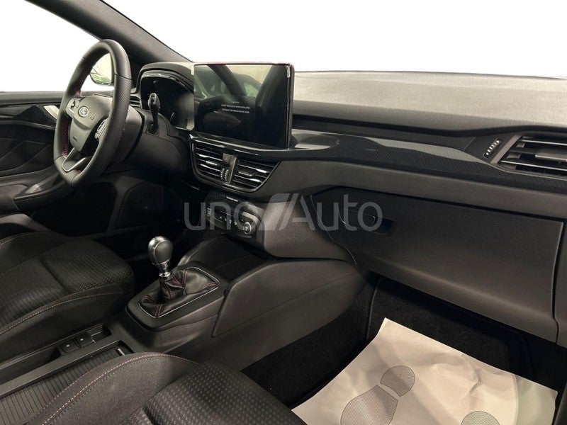 Focus 1.0 Ecoboost MHEV ST-Line 125