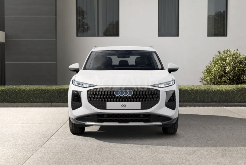 Q3 e-hybrid Advanced S tronic 200kW