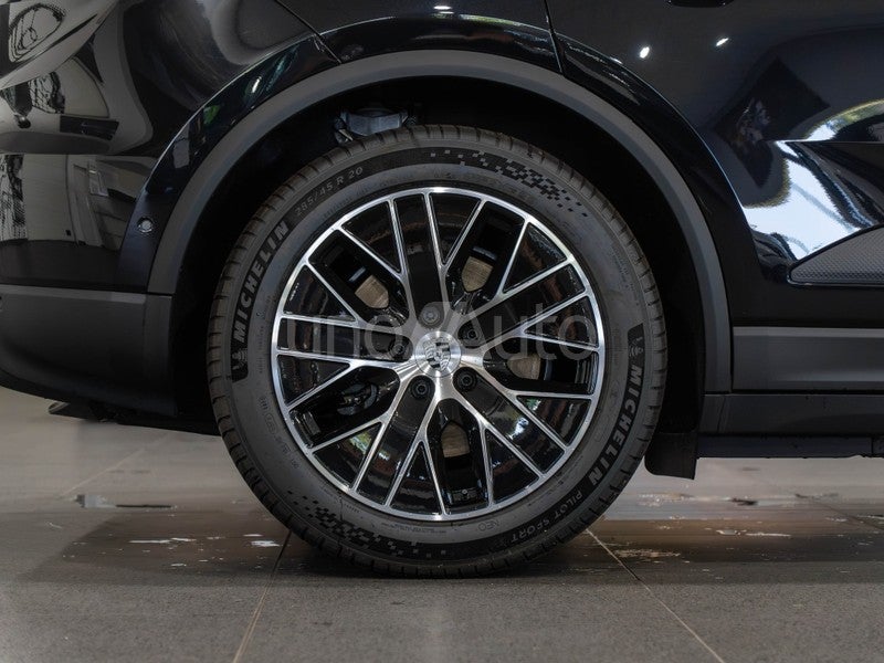 Macan 4