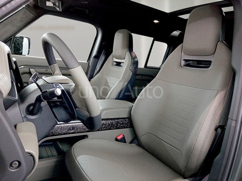 5.0 V8 425 X 110 Auto 4WD