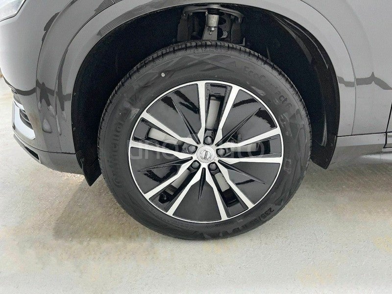 2.0 T8 AWD Core Recharge Auto
