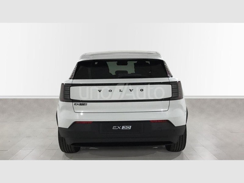 EX30 P5 Electric Plus Black Edition RWD