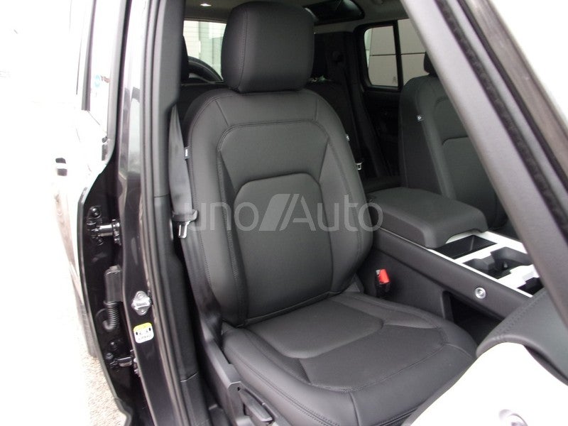 Defender 110 3.0D l6 MHEV S AWD Aut. 250