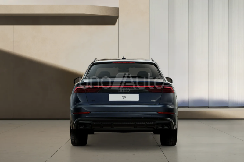 Q8 55 TFSIe Black line quattro tiptronic