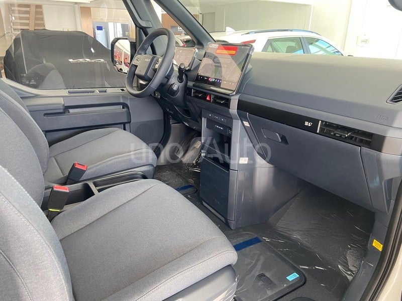 PV5 Passenger L2H1 Long Range Plus