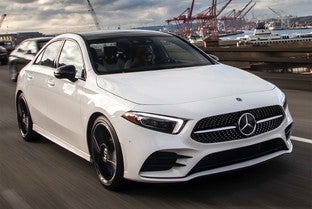 MERCEDES-BENZ Clase A 180 Sedán 7G-DCT (4.75)