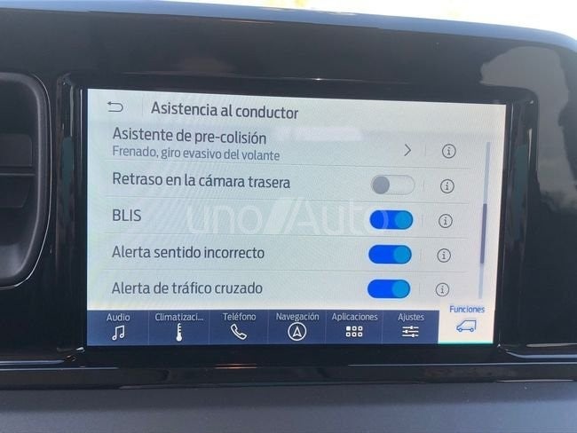 Tourneo Courier 1.0 Ecoboost Titanium
